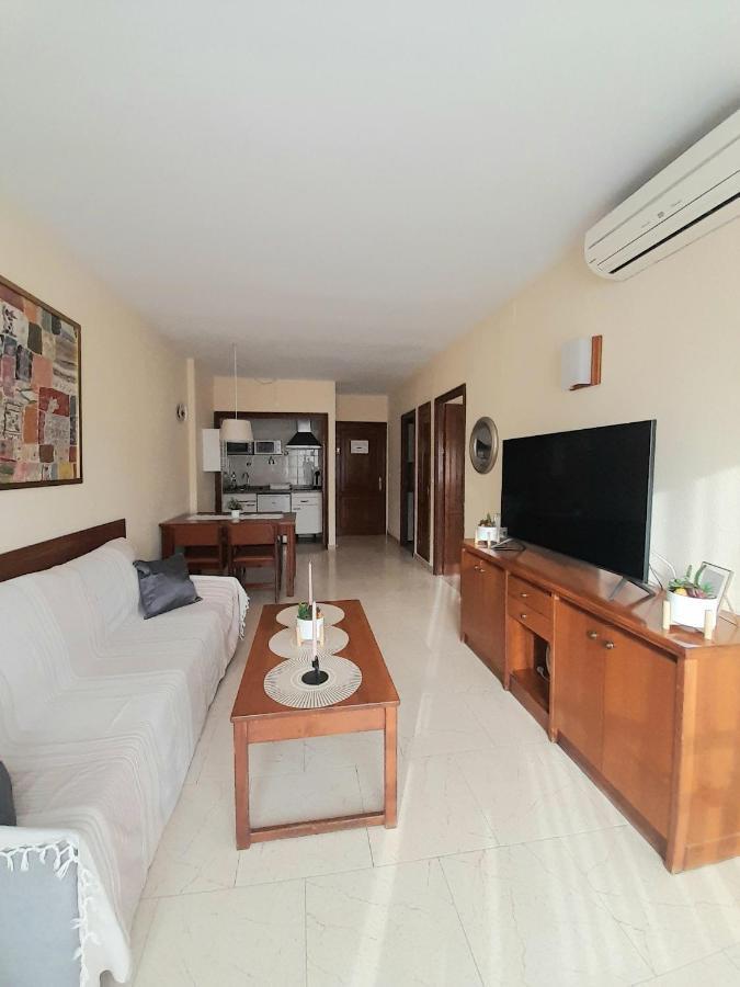 Nice Apartment In Hotel Ronda 4 First Beach Line フエンヒロラ エクステリア 写真