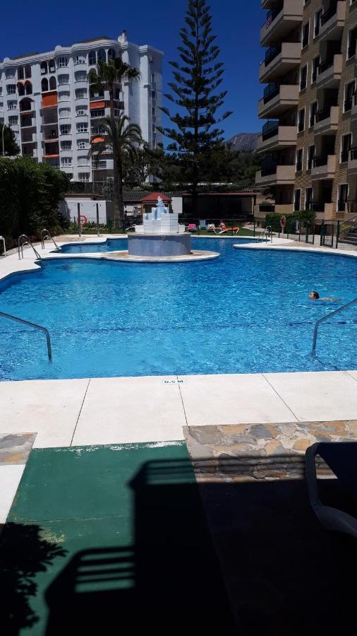 Nice Apartment In Hotel Ronda 4 First Beach Line フエンヒロラ エクステリア 写真